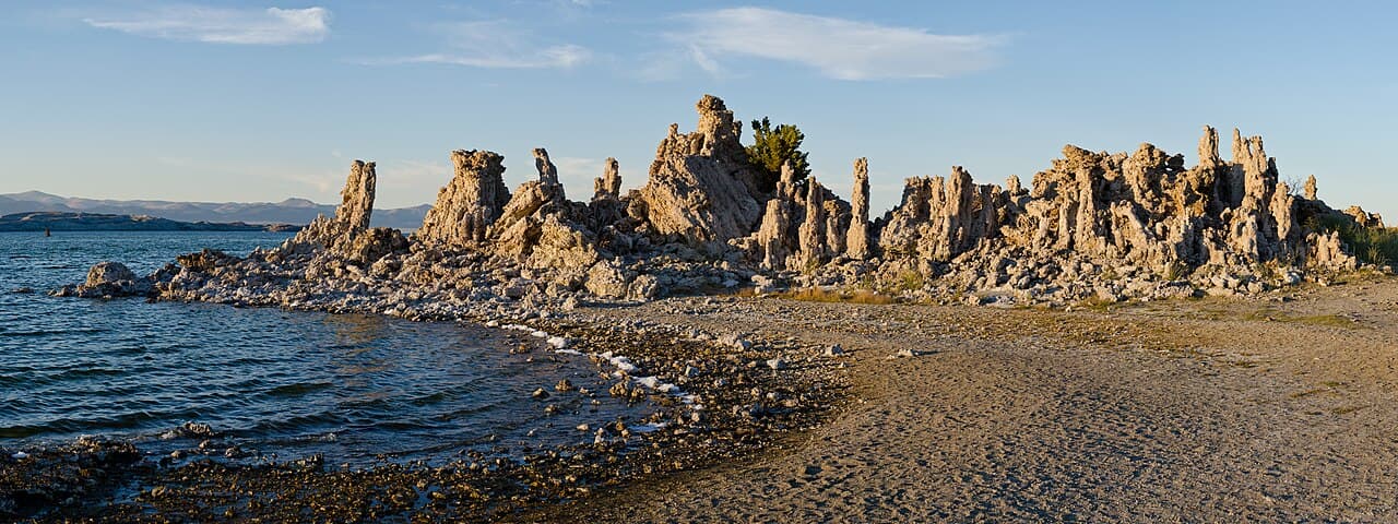 A Return to Rock House: Ancestral Land Comes Back to the Kootzaduka'a. Photo: King of Hearts, CC BY-SA 4.0, via Wikimedia Commons.
